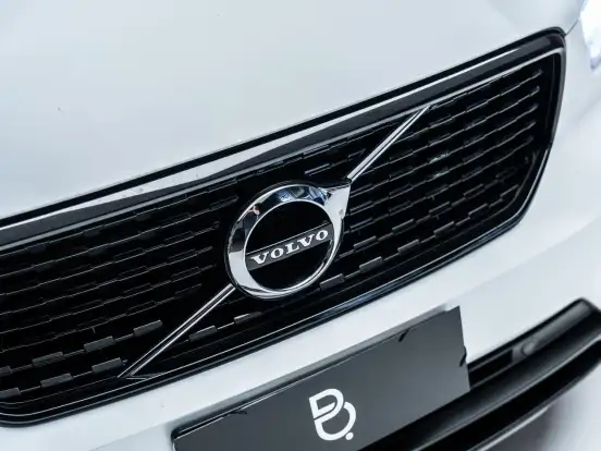 VOLVO-XC40-2.0 T5 GASOLINA R-DESIGN AWD GEARTRONIC VOLVO-XC40-2019