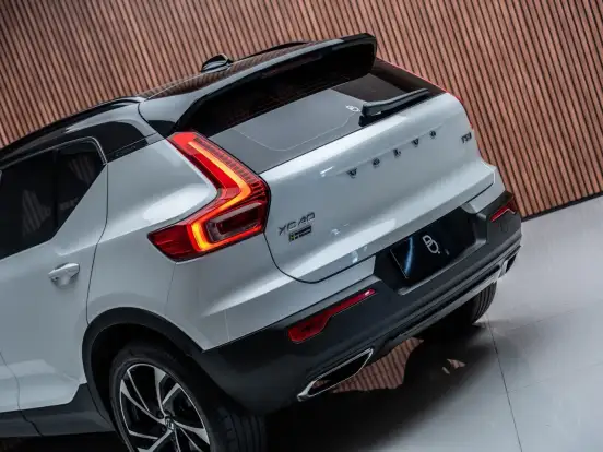 VOLVO-XC40-2.0 T5 GASOLINA R-DESIGN AWD GEARTRONIC VOLVO-XC40-2019