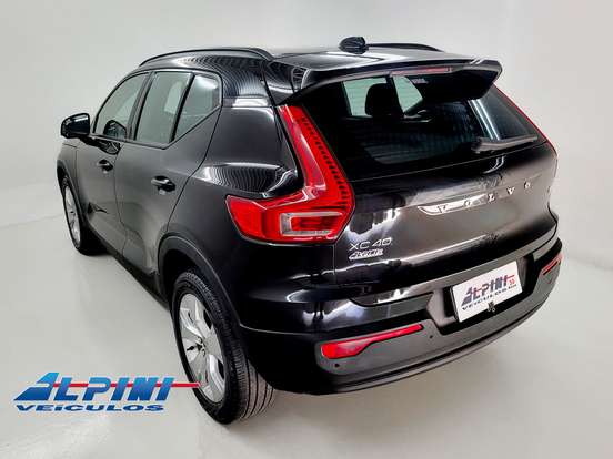 VOLVO-XC40-2.0 T4 GASOLINA GEARTRONIC VOLVO-XC40-2018