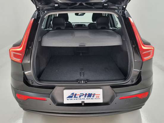 VOLVO-XC40-2.0 T4 GASOLINA GEARTRONIC VOLVO-XC40-2018