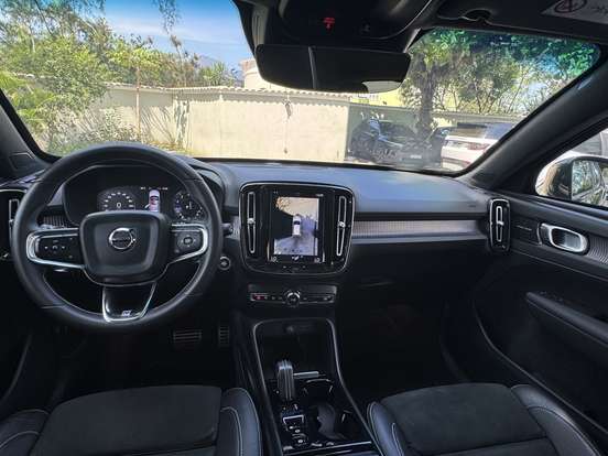 VOLVO-XC40-2.0 T5 GASOLINA R-DESIGN AWD GEARTRONIC VOLVO-XC40-2019
