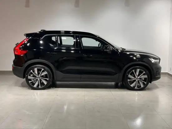 VOLVO-XC40-P8 RECHARGE ELECTRIC BEV PURE AWD VOLVO-XC40-2021