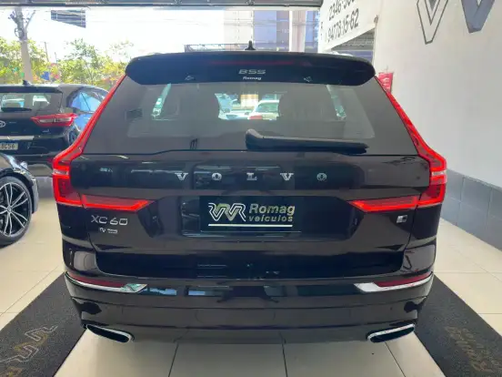 VOLVO-XC60-2018