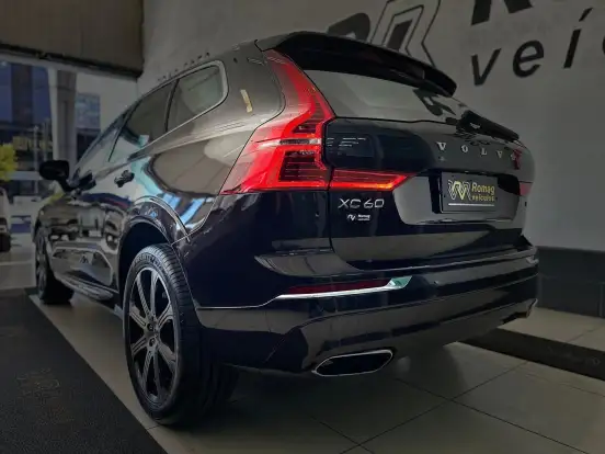 VOLVO-XC60-2018