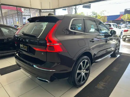 VOLVO-XC60-2018