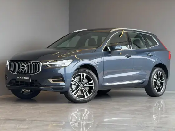 VOLVO XC60 2.0 T8 HYBRID MOMENTUM AWD GEARTRONIC