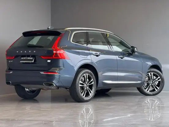 VOLVO-XC60-2.0 T8 HYBRID MOMENTUM AWD GEARTRONIC VOLVO-XC60-2020