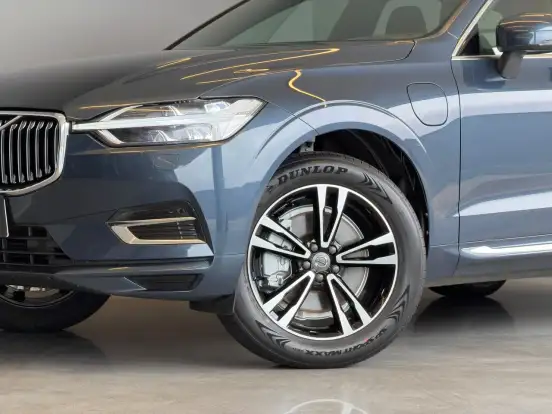 VOLVO-XC60-2.0 T8 HYBRID MOMENTUM AWD GEARTRONIC VOLVO-XC60-2020