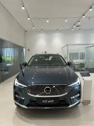 VOLVO-XC60-2026