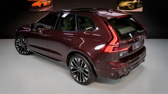 VOLVO-XC60-2025