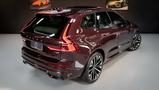 VOLVO-XC60-2025
