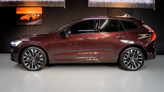 VOLVO-XC60-2025