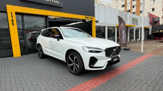 VOLVO-XC60-2023