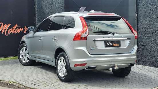 VOLVO-XC60-2016