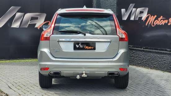 VOLVO-XC60-2016