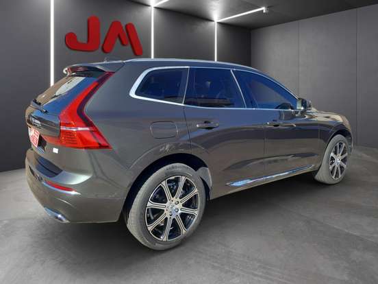 VOLVO-XC60-2021