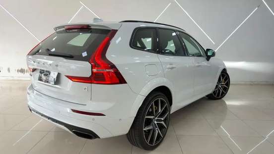 VOLVO-XC60-2019