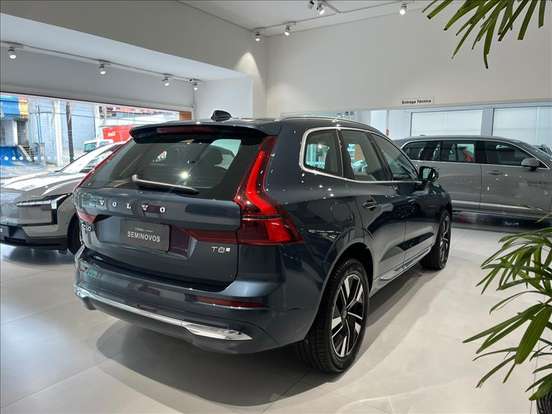 VOLVO-XC60-2.0 T8 PHEV PLUS AWD GEARTRONIC VOLVO-XC60-2025