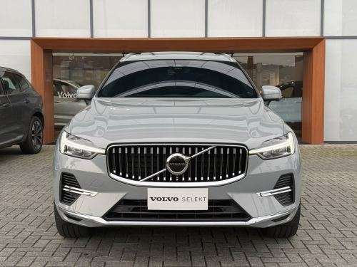 VOLVO-XC60-2024