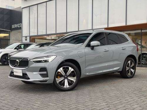 VOLVO-XC60-2024