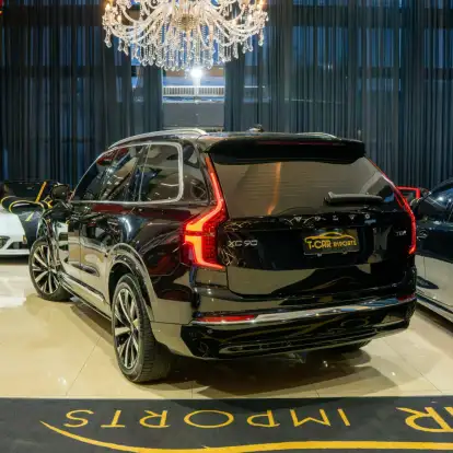 VOLVO-XC90-2025