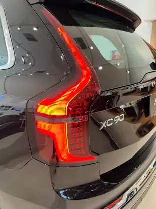 VOLVO-XC90-2026