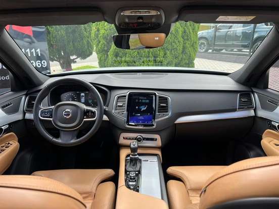 VOLVO-XC90-2.0 T6 GASOLINA MOMENTUM AWD GEARTRONIC VOLVO-XC90-2017