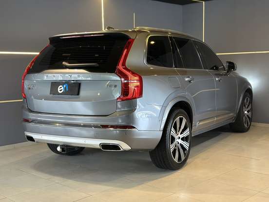 VOLVO-XC90-2019
