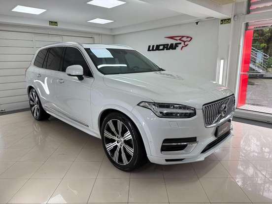 VOLVO-XC90-2020