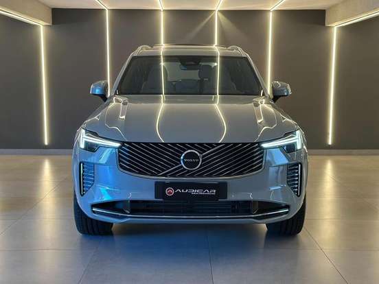 VOLVO-XC90-2025