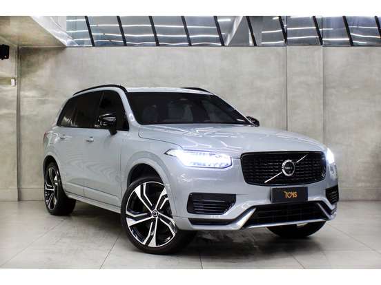 VOLVO-XC90-2023