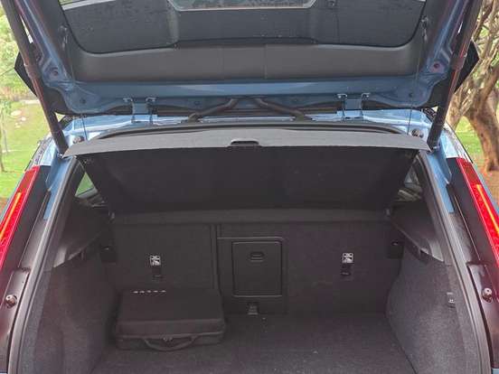 VOLVO-XC40-P6 RECHARGE ELECTRIC PLUS VOLVO-XC40-2024