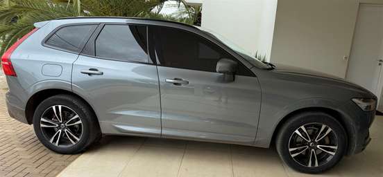 VOLVO-XC60-2018