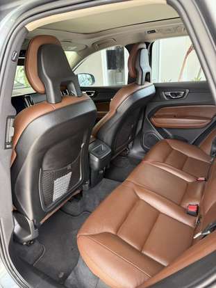 VOLVO-XC60-2018
