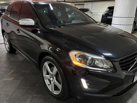 VOLVO-XC60-2.0 T5 R DESIGN TURBO GASOLINA 4P AUTOMÁTICO VOLVO-XC60-2013