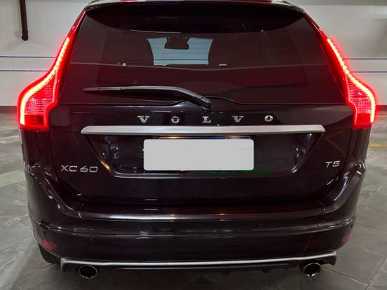 VOLVO-XC60-2.0 T5 R DESIGN TURBO GASOLINA 4P AUTOMÁTICO VOLVO-XC60-2013