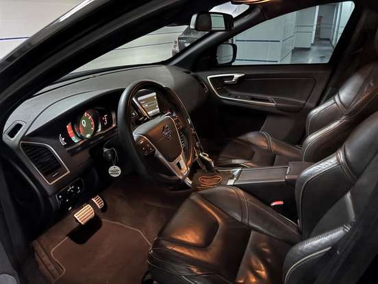 VOLVO-XC60-2013