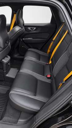 VOLVO-XC60-2020