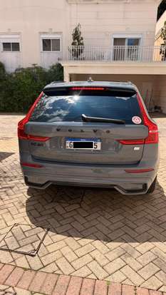 VOLVO-XC60-2021