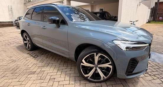 VOLVO-XC60-2021