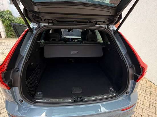 VOLVO-XC60-2.0 T8 RECHARGE R-DESIGN AWD GEARTRONIC VOLVO-XC60-2021