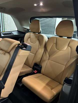 VOLVO-XC90-2015