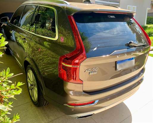 VOLVO-XC90-2016