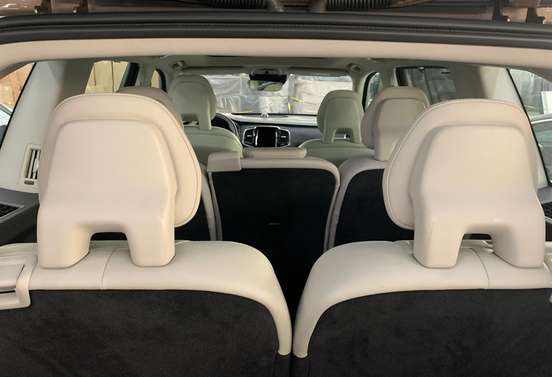 VOLVO-XC90-2016