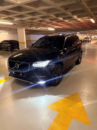 VOLVO-XC90-2017