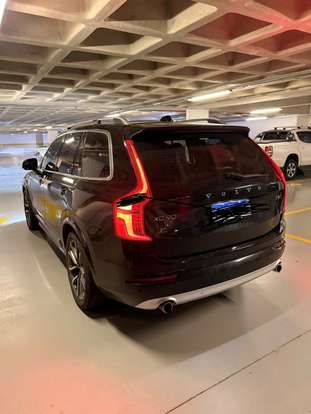 VOLVO-XC90-2017