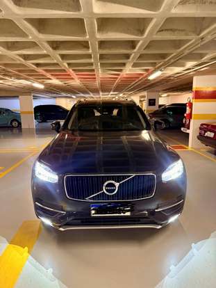 VOLVO-XC90-2017