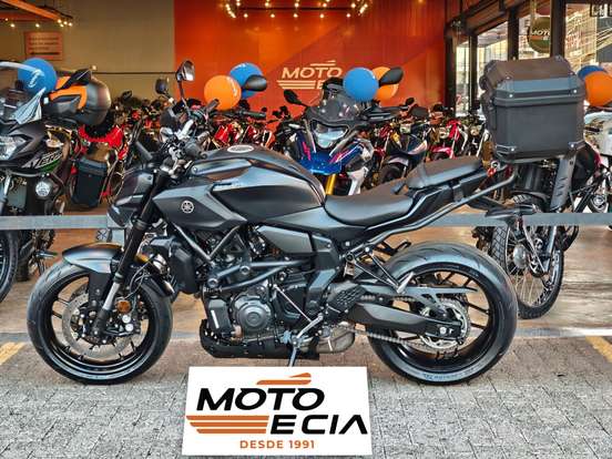 YAMAHA-MT-07 CONNECTED ABS-2025