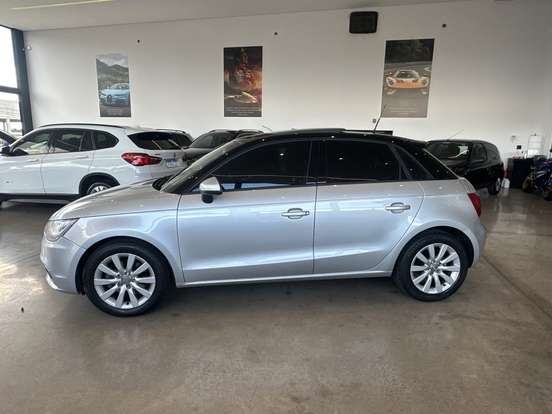 AUDI-A1-2012