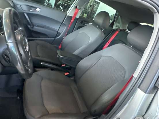 AUDI-A1-1.4 TFSI ATTRACTION 16V 122CV GASOLINA 4P AUTOMÁTICO AUDI-A1-2012